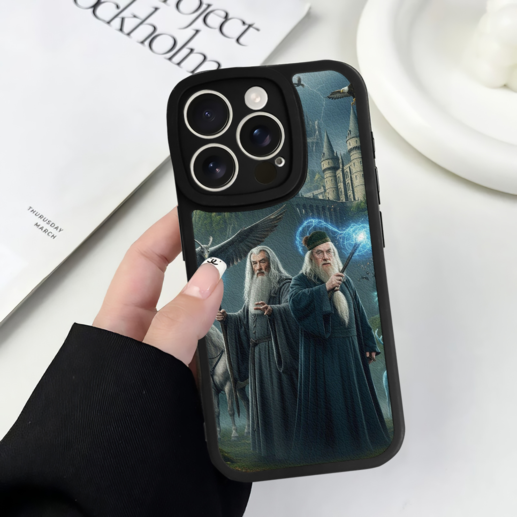 （画像用） Harry Potter ハリー・ポッターシリーズ 【iPhone 16シリーズ対応】シリコンスマホケース（レザー調） 材質：シリコン